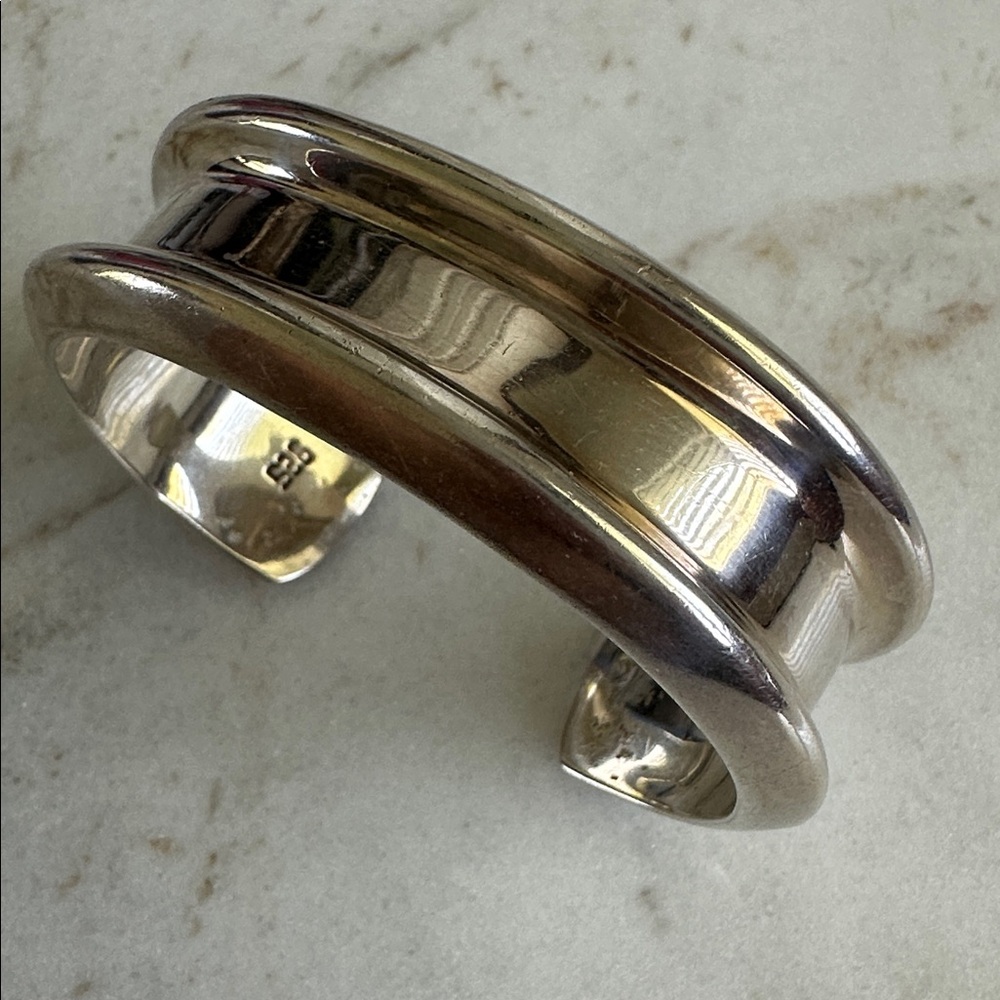 Silpada Sterling Rare Raised Edge Cuff